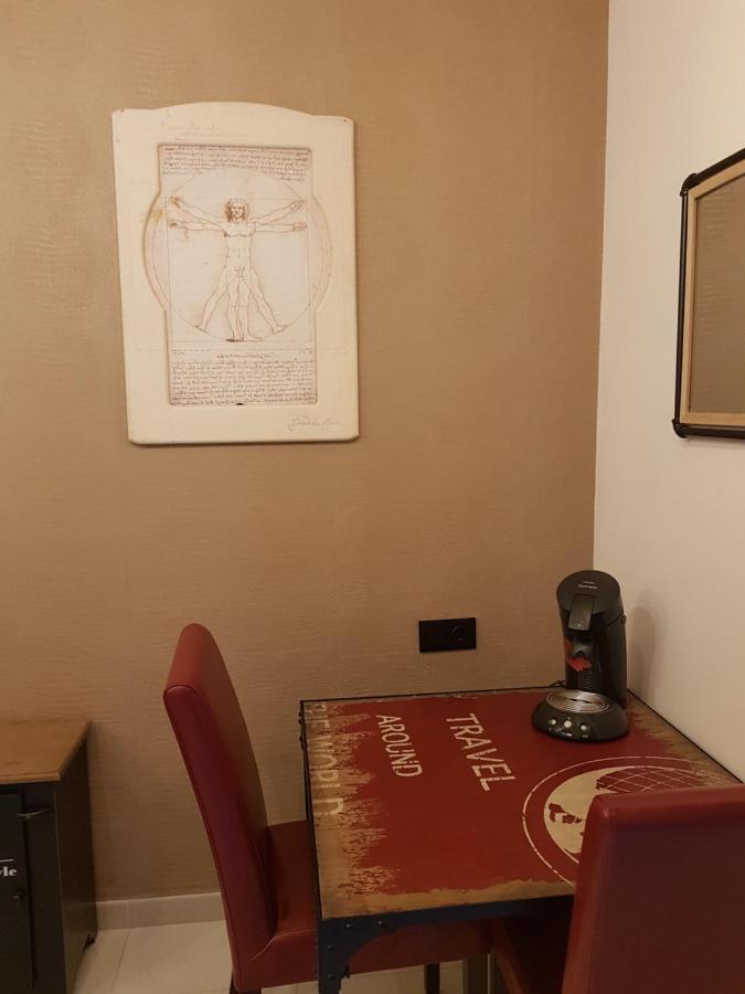 Da Vinci Room Villa Blanca กัมบริลส์ ภายนอก รูปภาพ